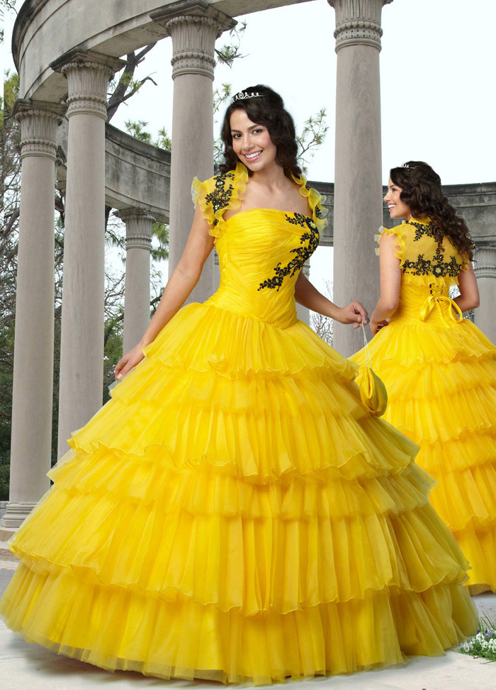 Vestido de noiva amarelo