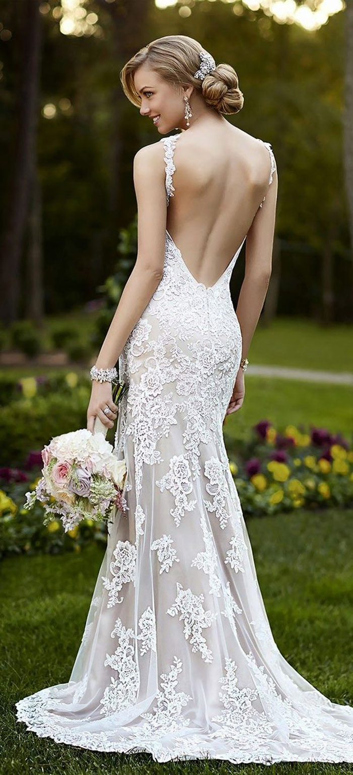 Vestido de noiva com decote nas costas