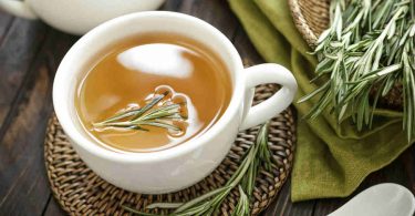 Chá de alecrim benefícios