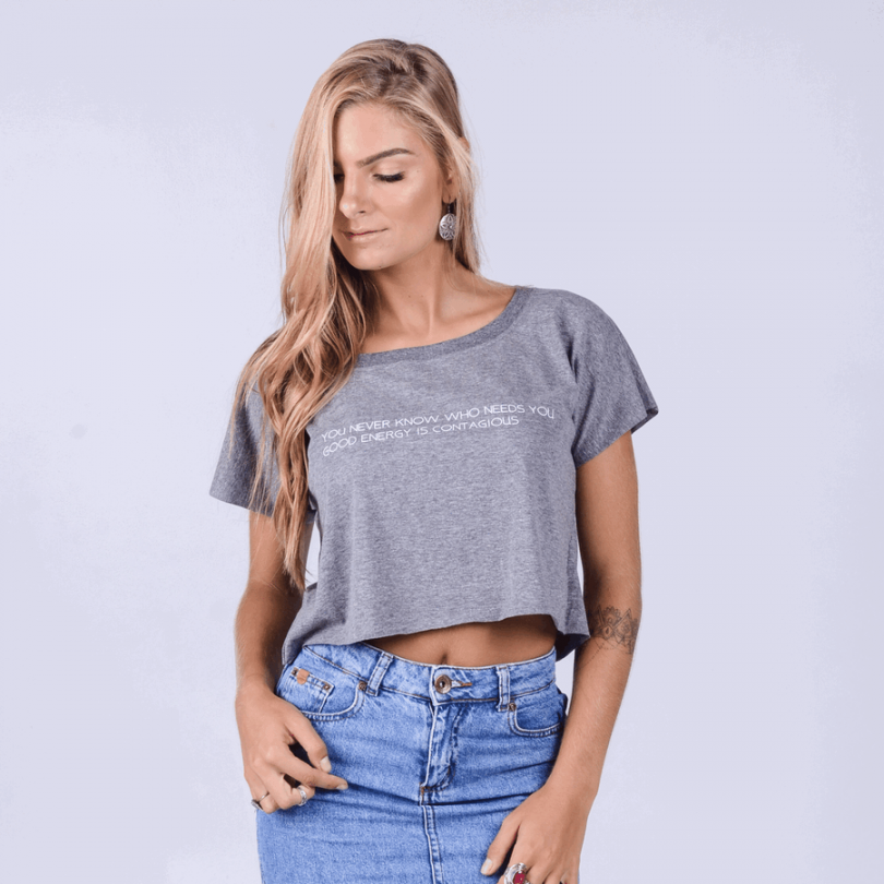 Como fazer cropped: 4 formas de criar a peça em casa - Tudo Ela