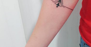 Tatuagem-de-triângulo