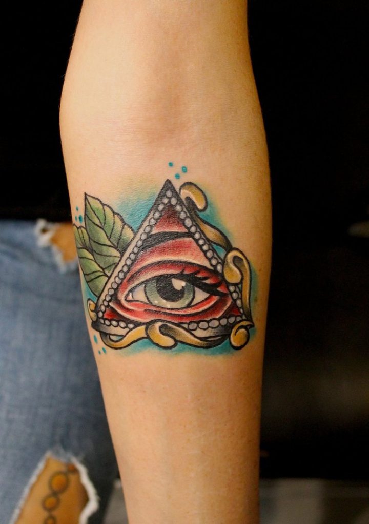 Tatuagem de triângulo saiba o significado dessa arte